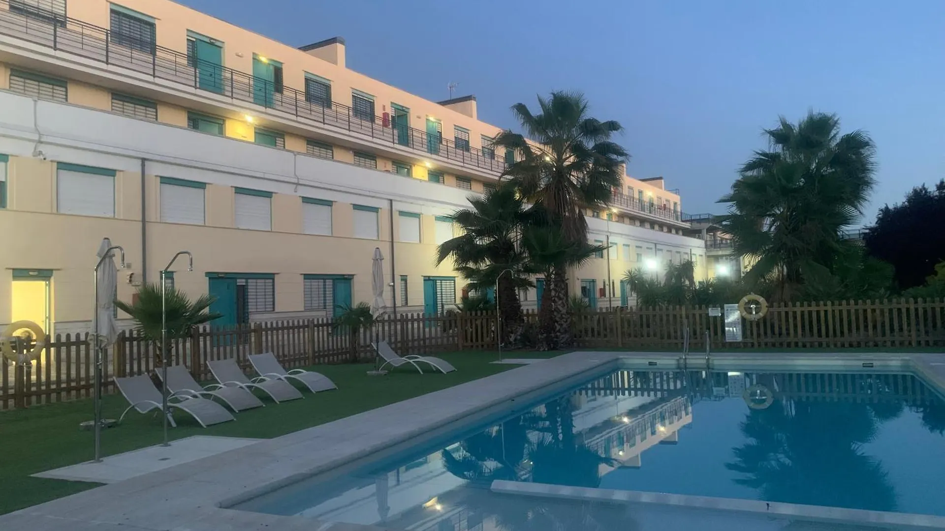 Apartamentos Fernando De Los Rios Granada Apartment